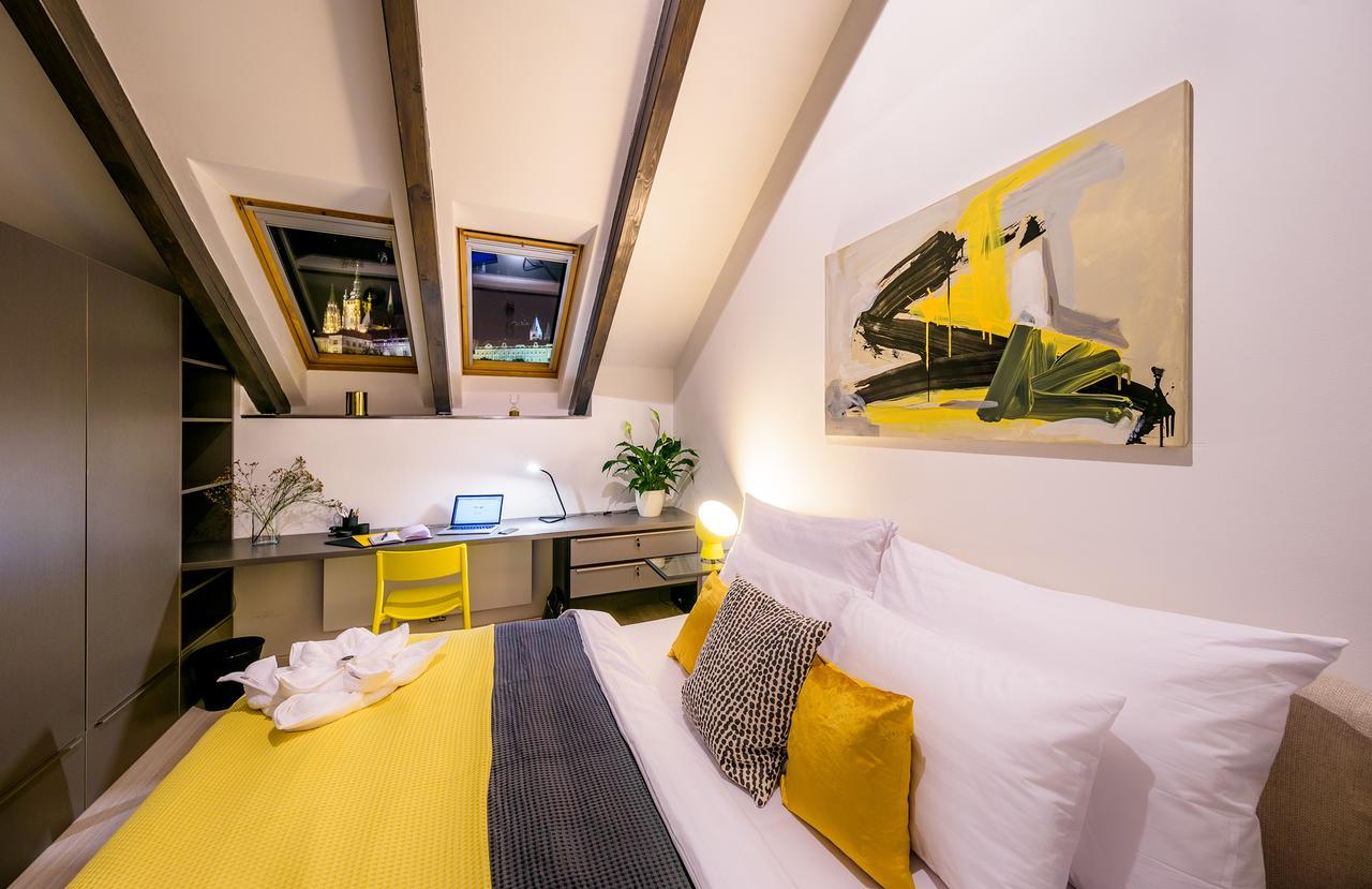 President Apt By Prague Castle, Views Esterno foto