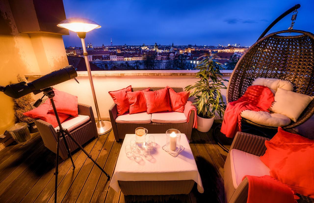 President Apt By Prague Castle, Views Esterno foto