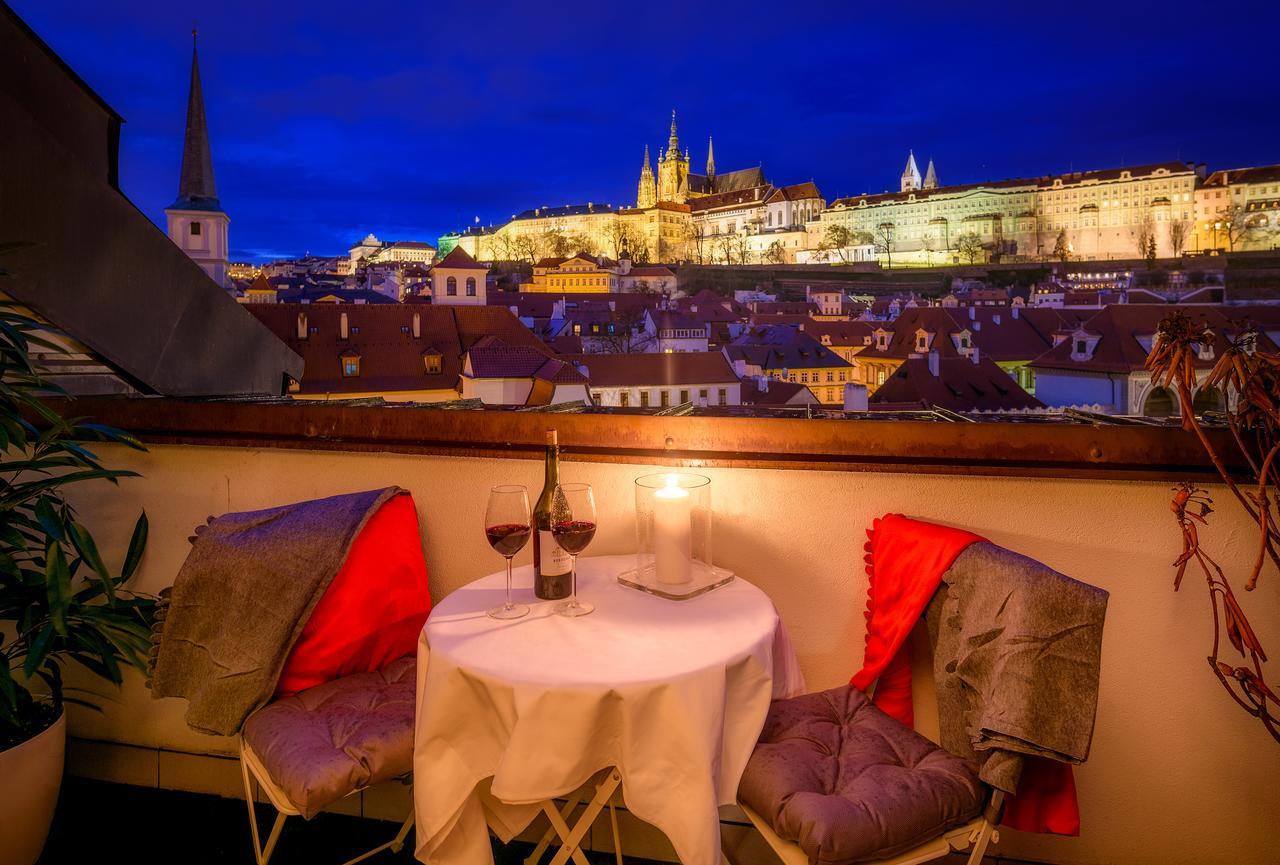 President Apt By Prague Castle, Views Esterno foto
